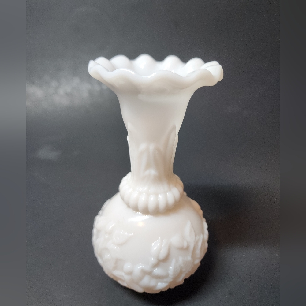 Antique White Floral Opaline Portieux Vallerysthal Glass Flower Vase Size 5 Inch
